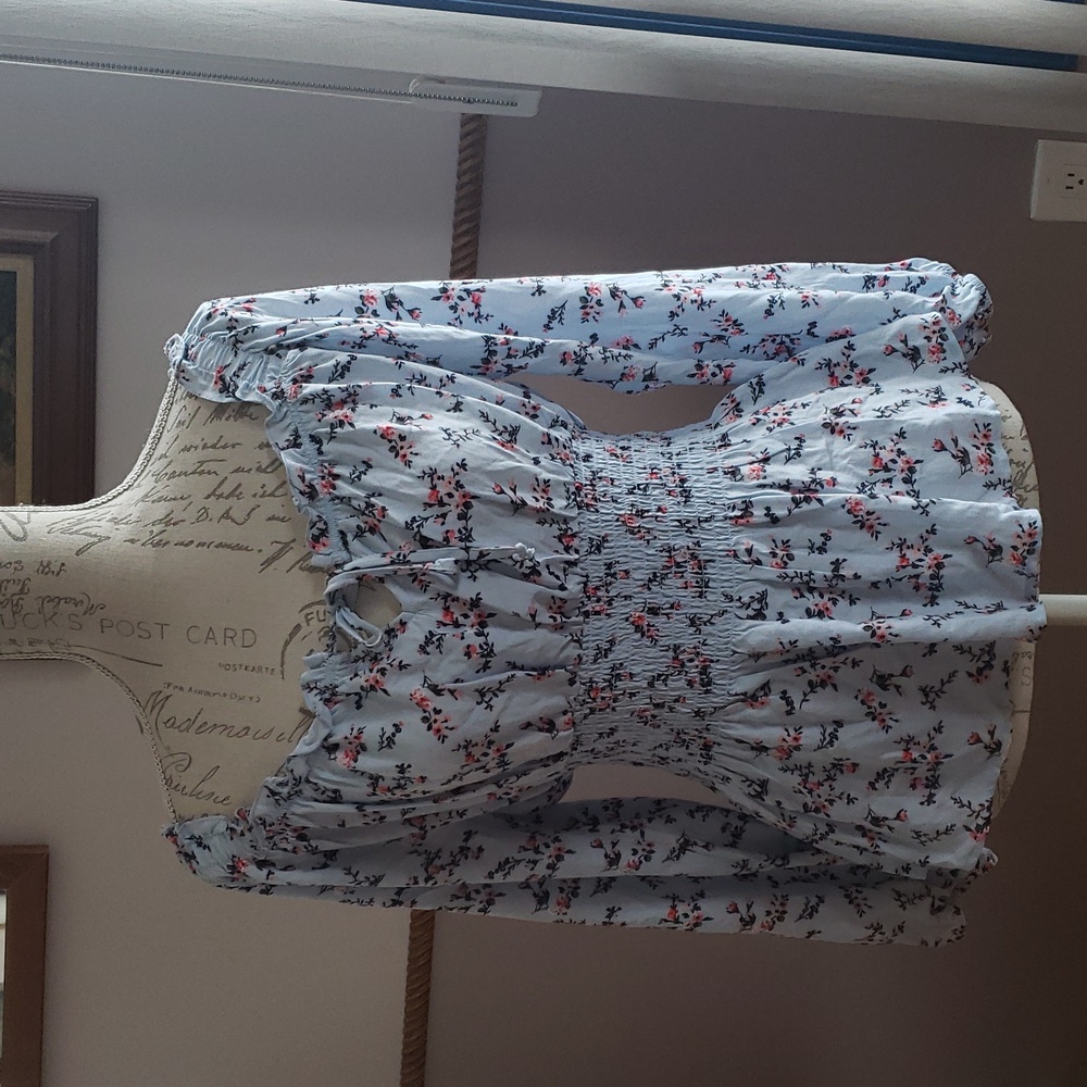 No Boundaries Junior Off the Shoulder Blouse
